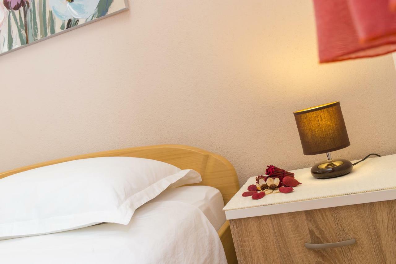 Guest House Pelja Plano Экстерьер фото